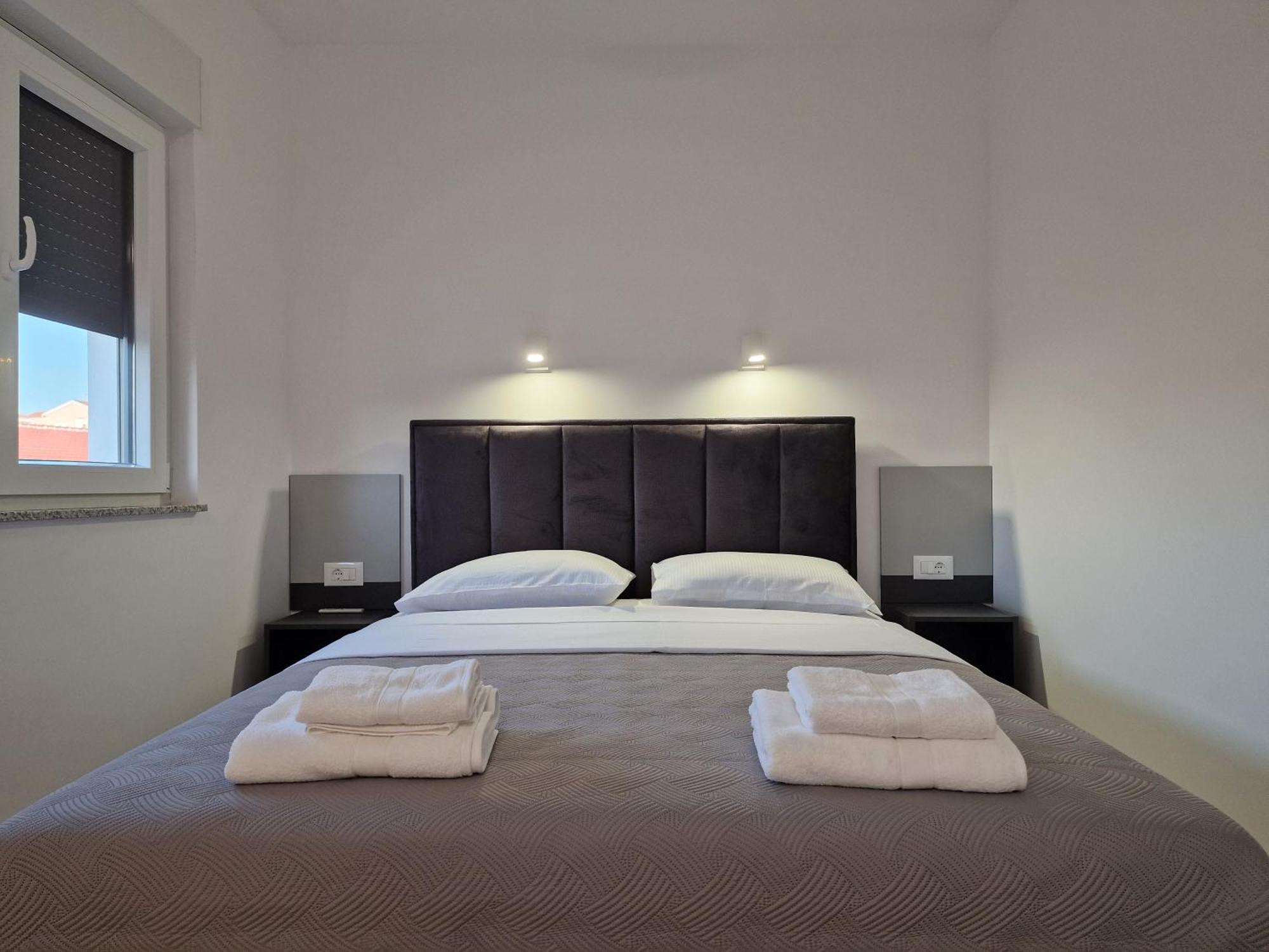 Apartments Okit Vodice Exterior foto